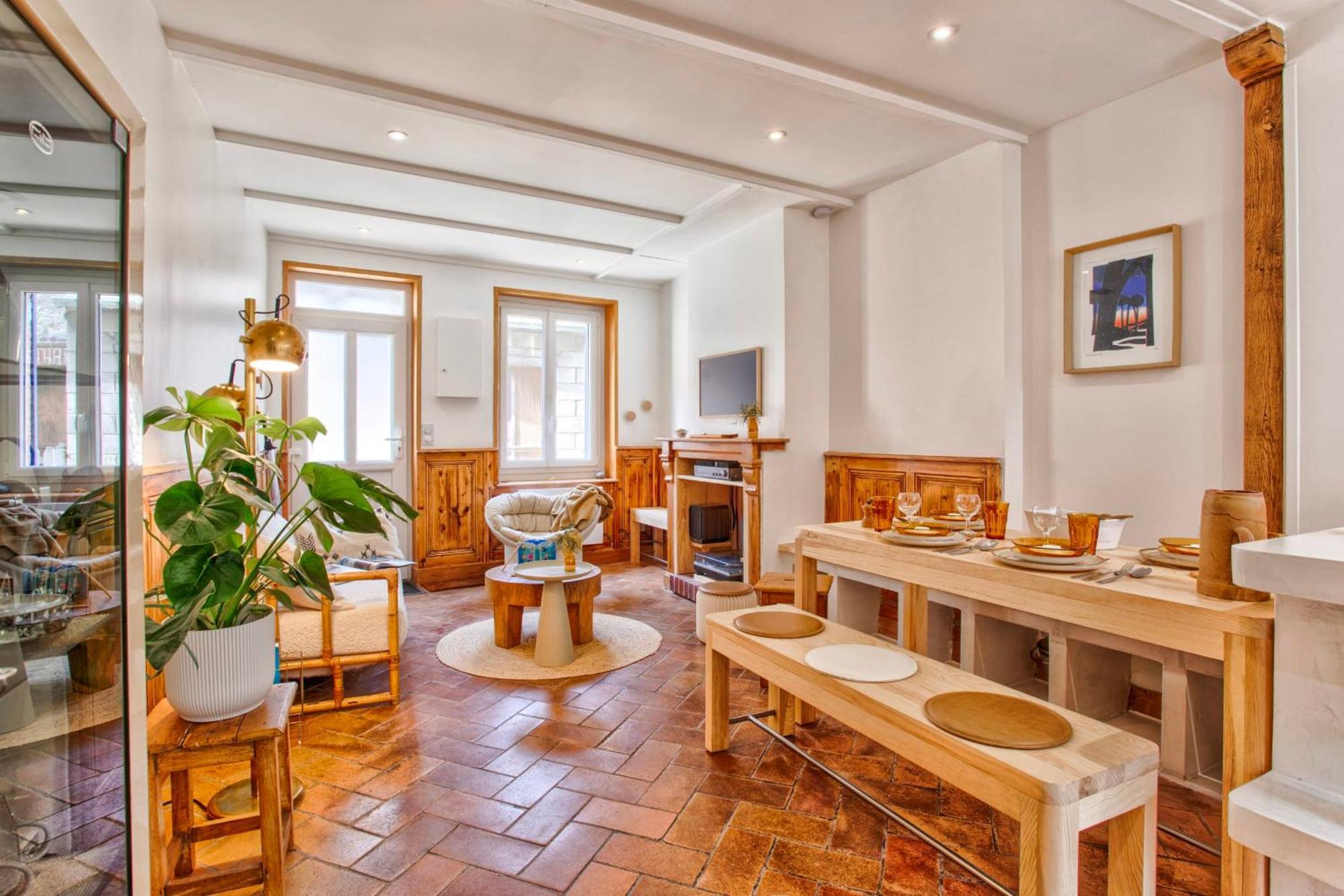 Holiday home Le Chant De La - - Proche
